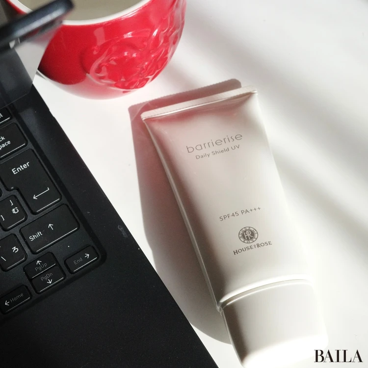 ハウス オブ ローゼ バリアライズ デイリーシールド UVとリモートワーク中のPC