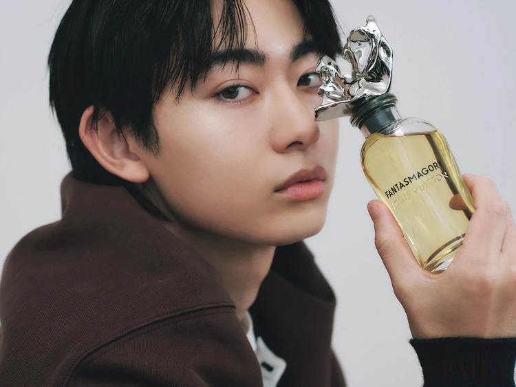 ファンタスマゴリー パルファン 100ml ￥86900／ルイ・ヴィトン クライアントサービス