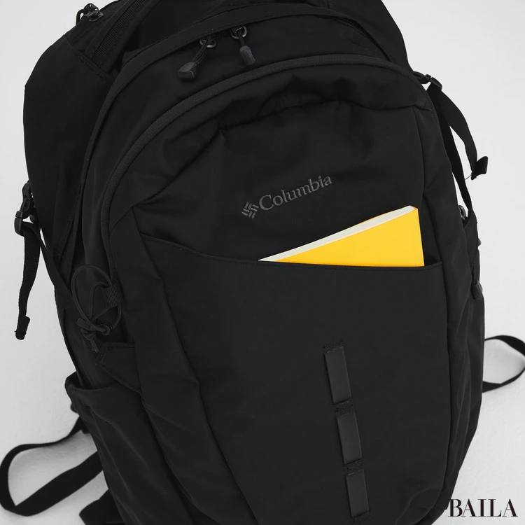 コロンビア　リュック　フロントポケットの内側