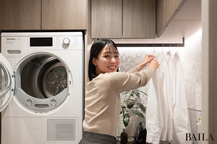 セントラルガーデン月島ザタワー　モデルルーム　ランドリールーム　アイロンがけスペース