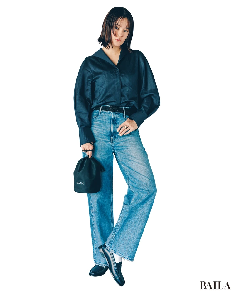 大輪の花モチーフが一点で映える。 大人がときめくリュクス&ガーリー