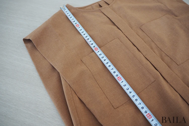 胸ポケット（肩から）：約20cm