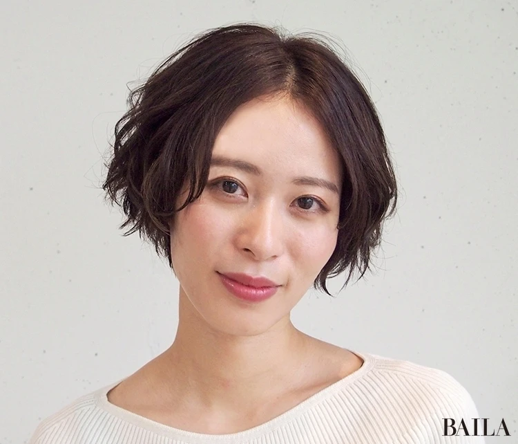 ニュアンスパーマのショートボブ　正面