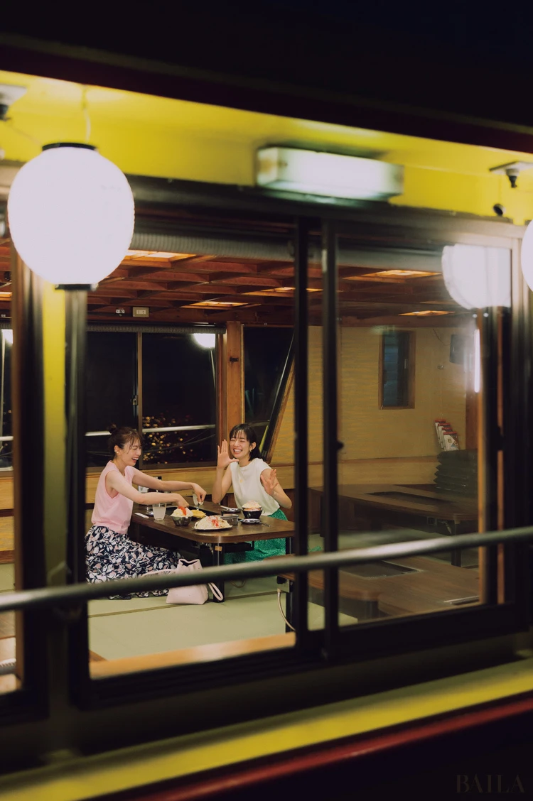 屋形船には【カラーノースリ】で元気よく映えを意識！