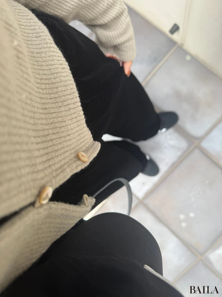 【最新】レディーススニーカーコーデ25選！ 休日、通勤どのシーンでもやっぱり大人女子にはスニーカーが似合う。最旬おすすめスニーカーもチェック！_29_2