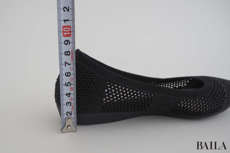 高さ:(ヒール)約2cm、(かかと上部)約8cm