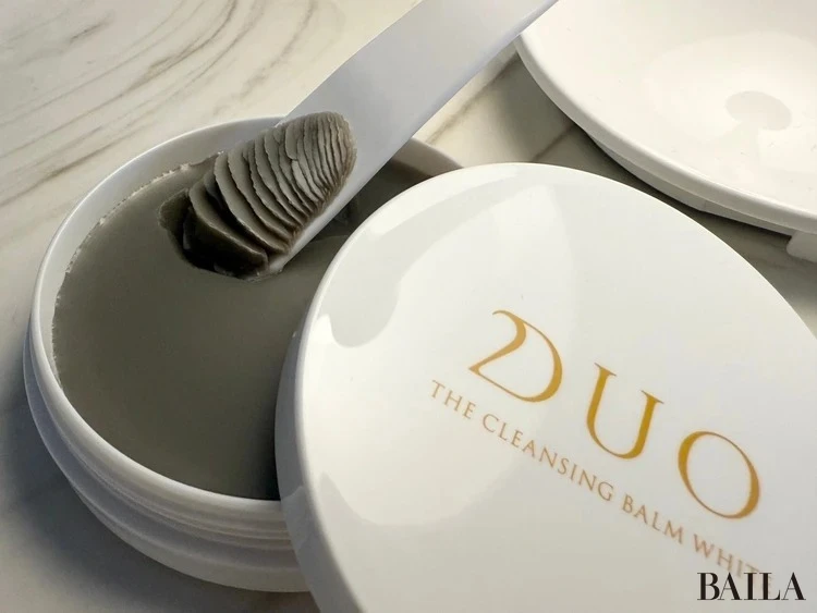 スーパーバイラーズ愛用コスメ