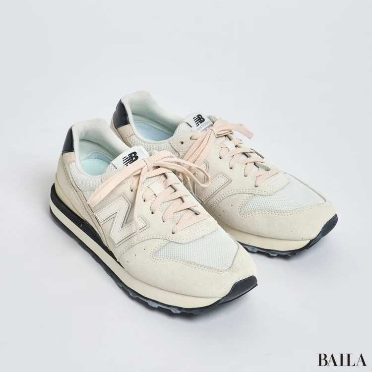 通勤にはきたいニューバランスのスニーカー　WL996T　新色