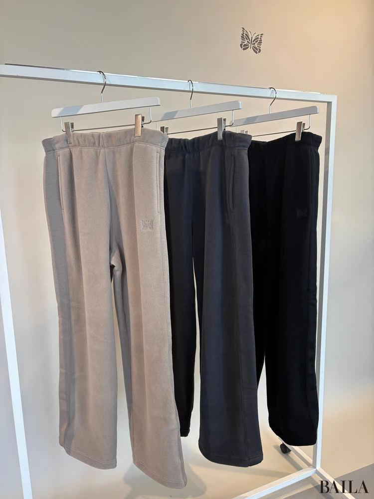 「フリースワイドパンツ」¥3990 ユニクロ ニードルズ Mサイズ ブラック 正面 カラバリ