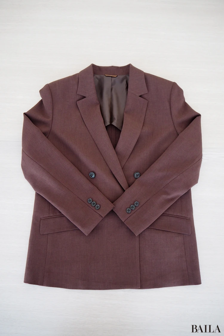 洋服の青山】新作の「4ボタンダブルジャケット」をライターが