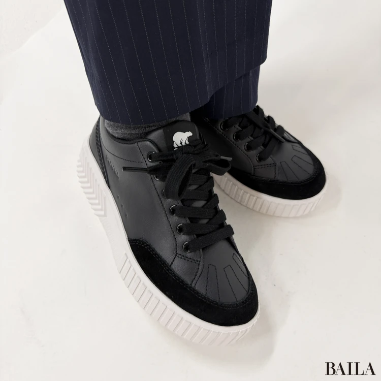 ソレル　厚底スニーカー　着用画像