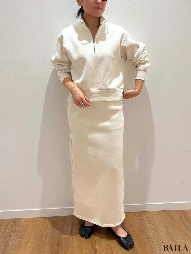 GU 「ヘビウェイトスウェットハーフジッププルオーバー」「ヘビーウェイトスウェットナロースカート」