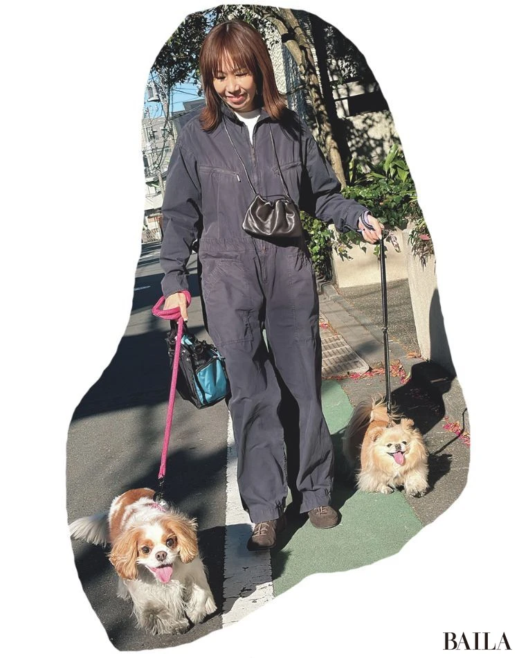 たむ(キャバリア)&おでこ(ペキニーズ×チワワ)/ライター 榎本洋子さん