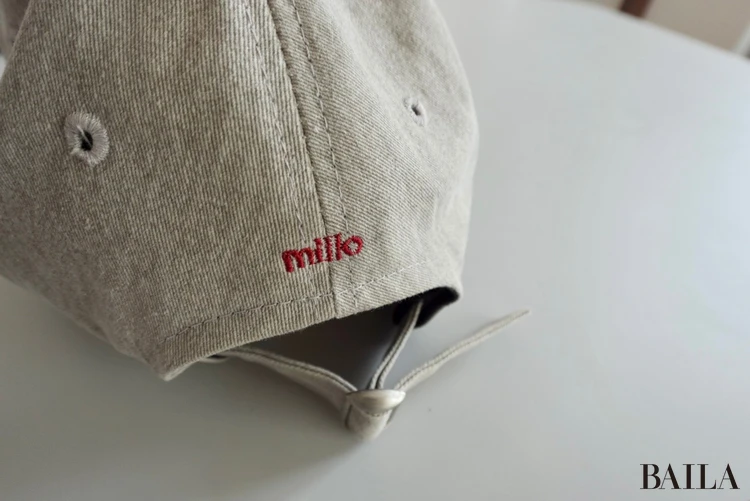 ミロアーカイブのキャップの後ろから見た写真