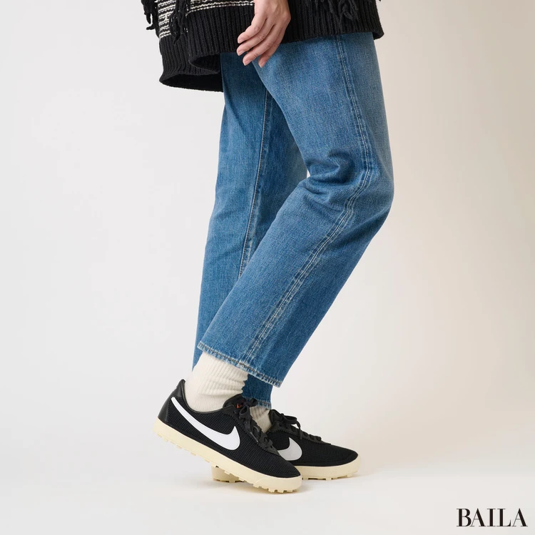 ナイキのスニーカーを試着　アストログラバー