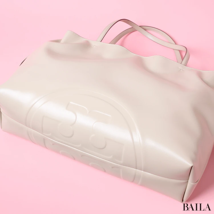 トリー バーチ エラ NATUURA™ ドローストリング トートバッグ 底面デザイン