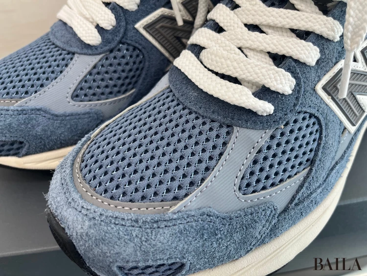 ニューバランス ABZORB スニーカー