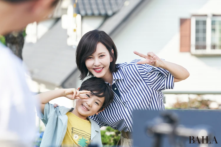 『ワンダフルワールド』:在りし日のスヒョン(キム・ナムジュ)と息子ゴヌ(イ・ジュン)