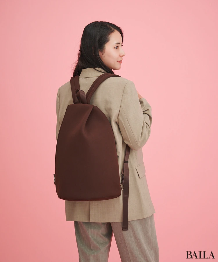 エミ　リュック　着用感　BACK