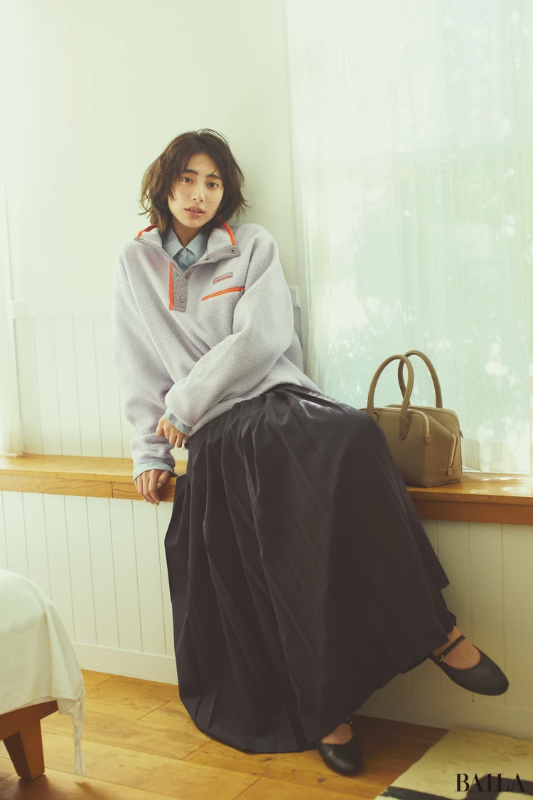 コロンビア 「ウィメンズヘルベチアII クロップドハーフスナップフリース」モデル着用