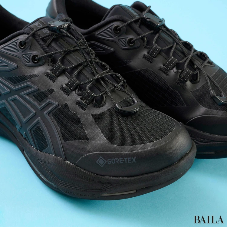 アシックスウォーキングのスニーカー　ゴアテックス　歩きやすいスニーカー