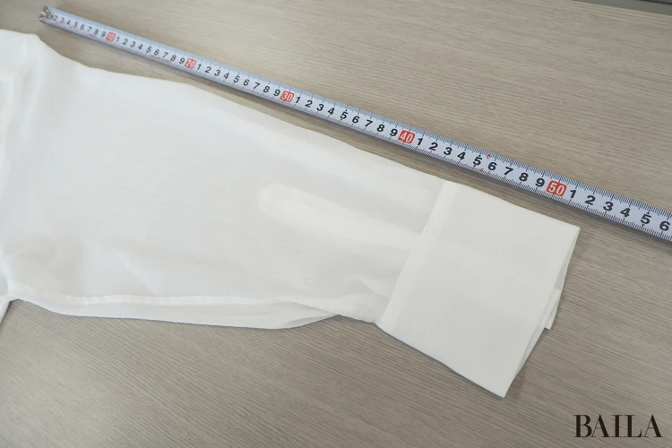 袖：約52cm