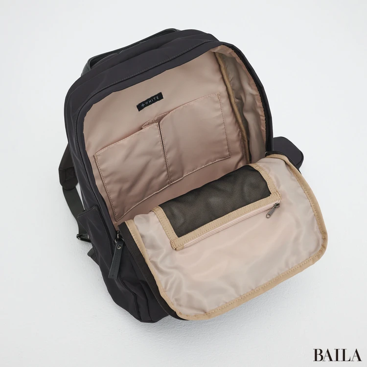 スーツスクエア　リュック　内側