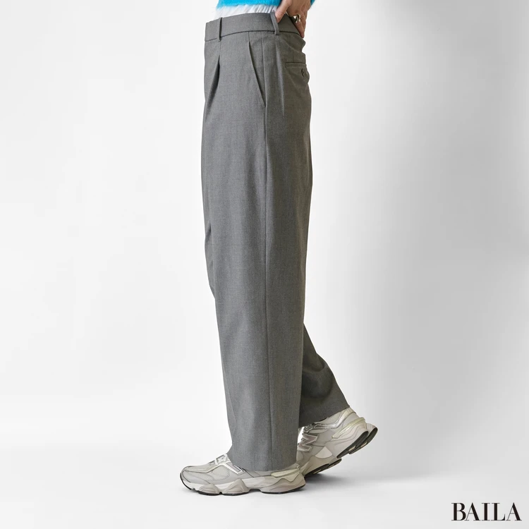 ニューバランスのスニーカーを試着　9060　通勤スニーカー