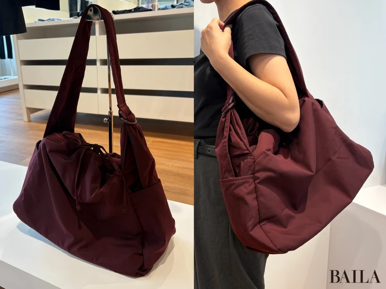 ソフトパフィーショルダーバッグ/¥2990(ユニクロ)