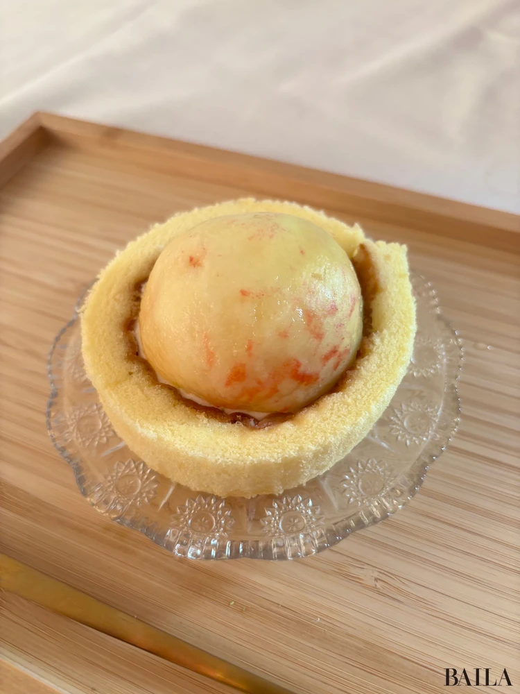 ローソン プレミアムロールケーキ アレンジ② 桃