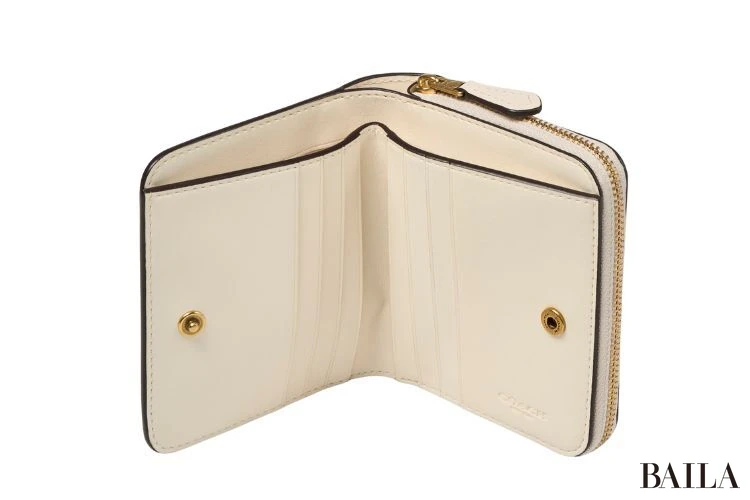 コーチ　財布の中