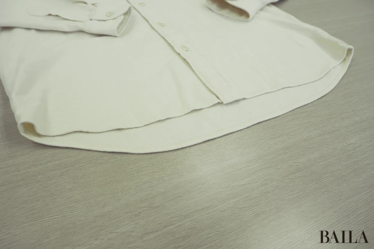 身長162cm ユニクロ フランネルシャツー オフホワイト Lサイズ 正面　裾