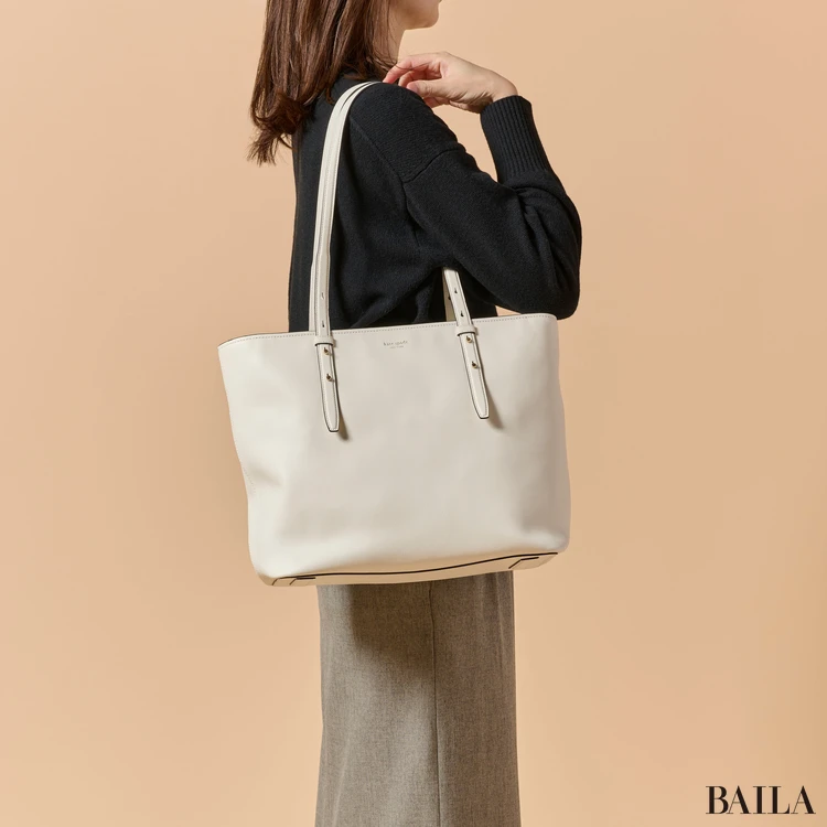 ケイト・スペード ニューヨーク　ドゥー イット オール ジップ トート バッグ　サイズ感