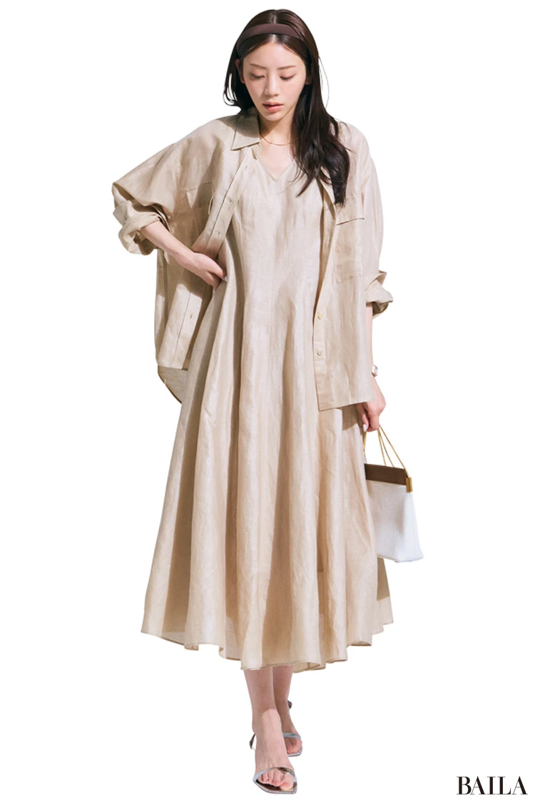 あると便利な長袖シャツで夏のお出かけをノンストレスに