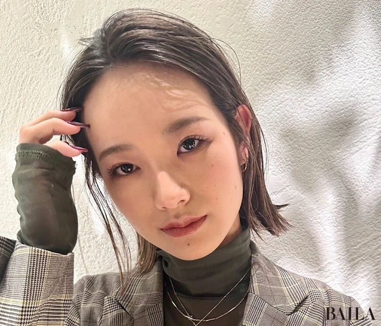 シアーな抜け感×立体感を演出！モダンボブ　正面