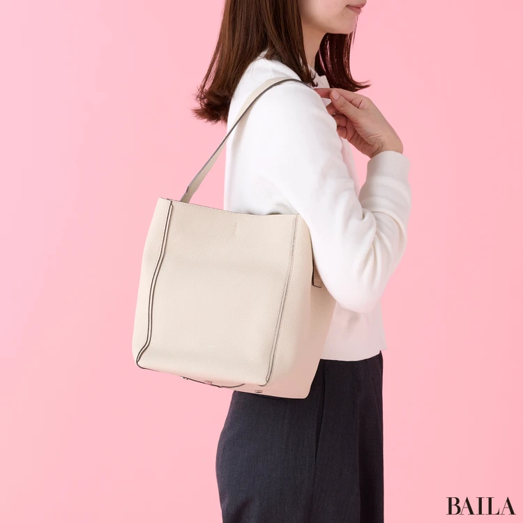 エポイ リツティー ワンショルダーバッグ サイズ感