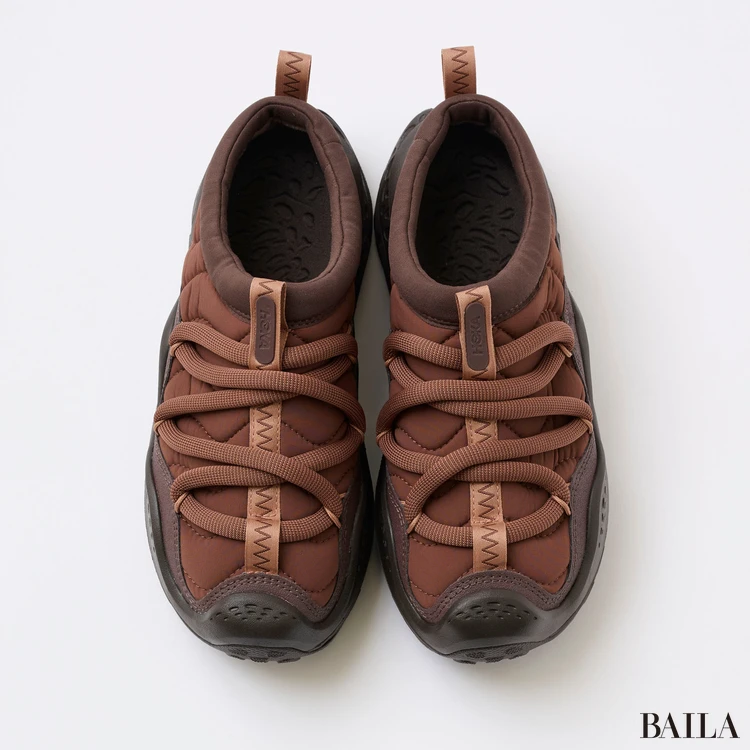 HOKAのスニーカー　スニーカー　オラプリモ