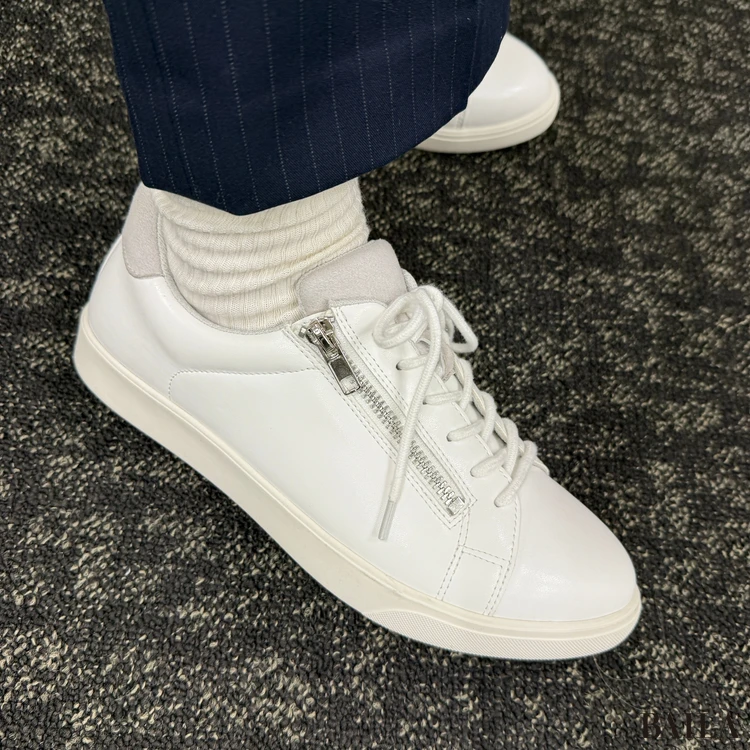 エルーラ sapofeet 履いた様子