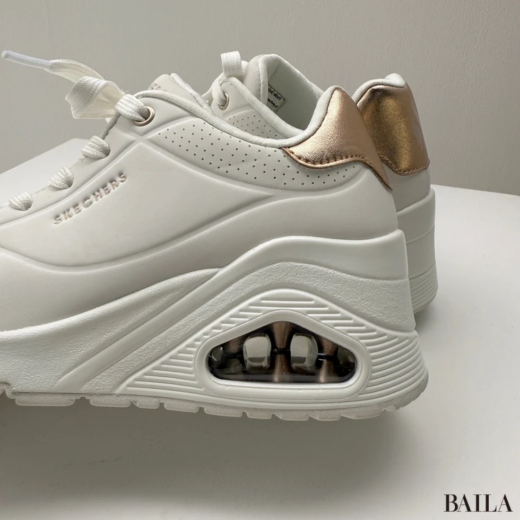 スケッチャーズ　ウノ ウェッジ - ハイ ステップス　ソール寄り画像