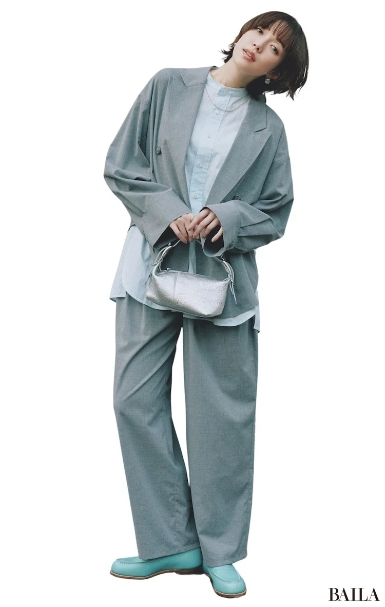 スタイリッシュなジャケパンをモダンに品よく格上げする