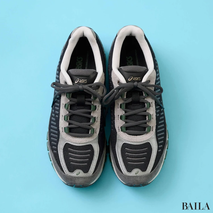 アシックスのスニーカー　歩きやすい　ゲルクォンタム360