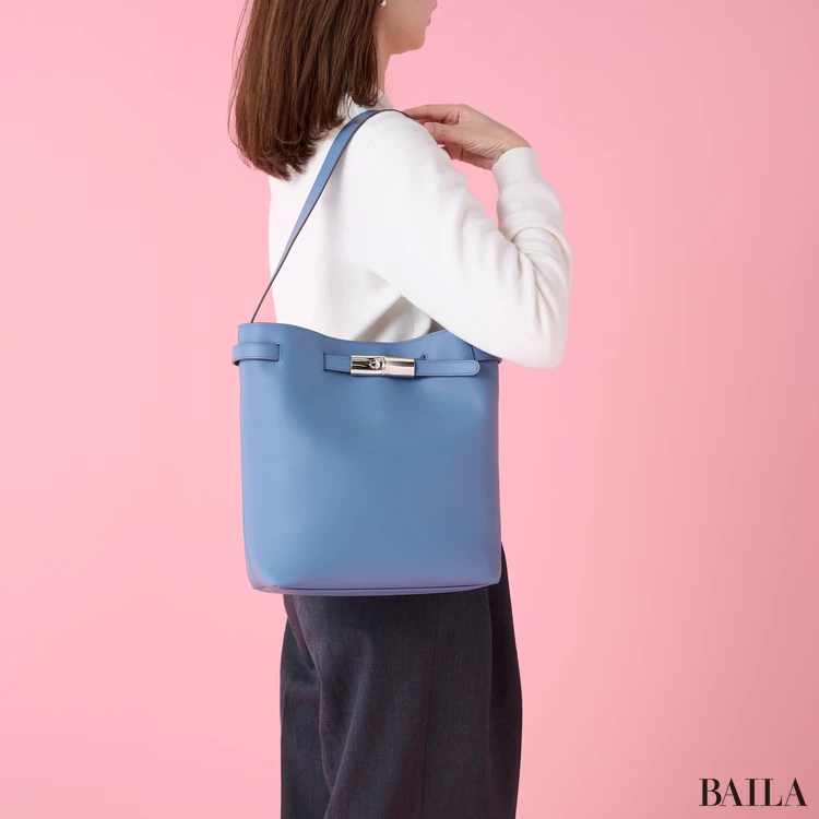 ロンシャン　ル スマート ショルダーバッグ　サイズ感