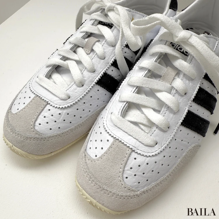 adidas Originals（アディダス オリジナルス） 白スニーカー