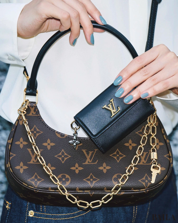 LOUIS VUITTONの財布