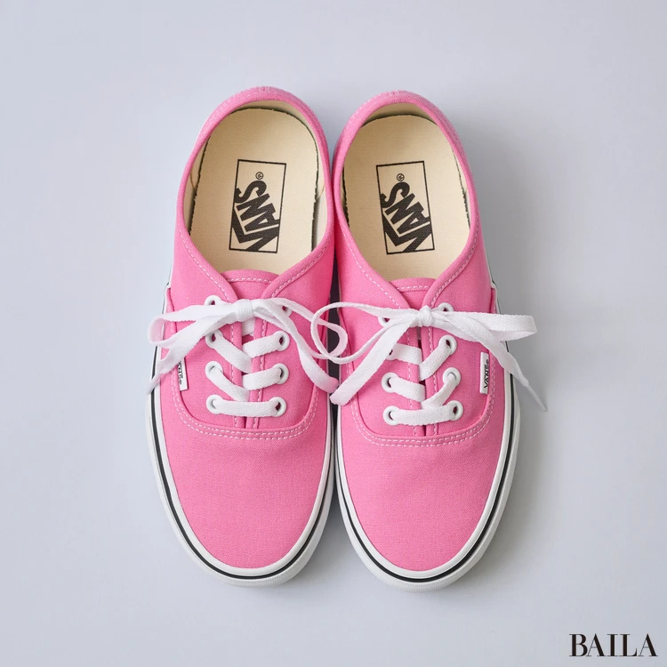 VANSのスニーカー　オーセンティック　ピンクフィズ