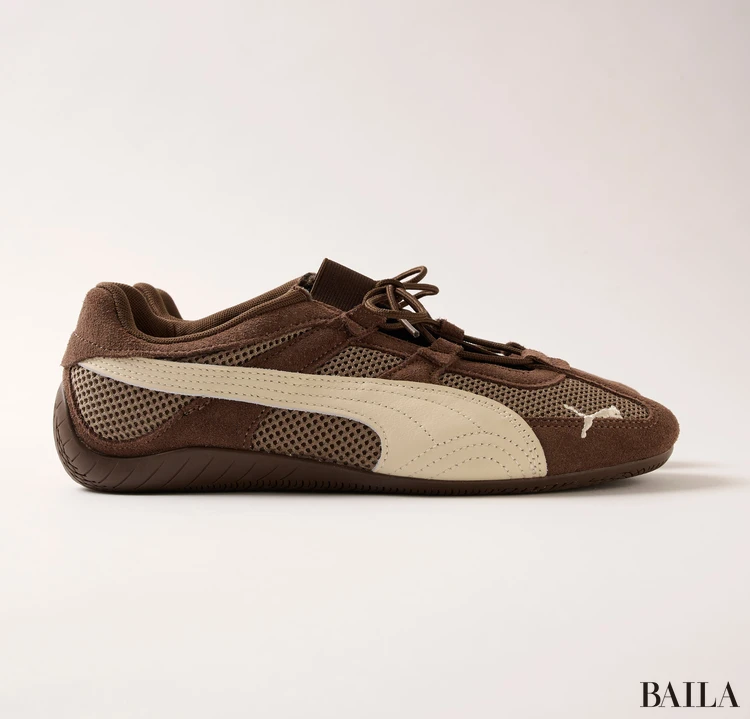 プーマのスニーカー　ブラウンスニーカー　メリージェーン