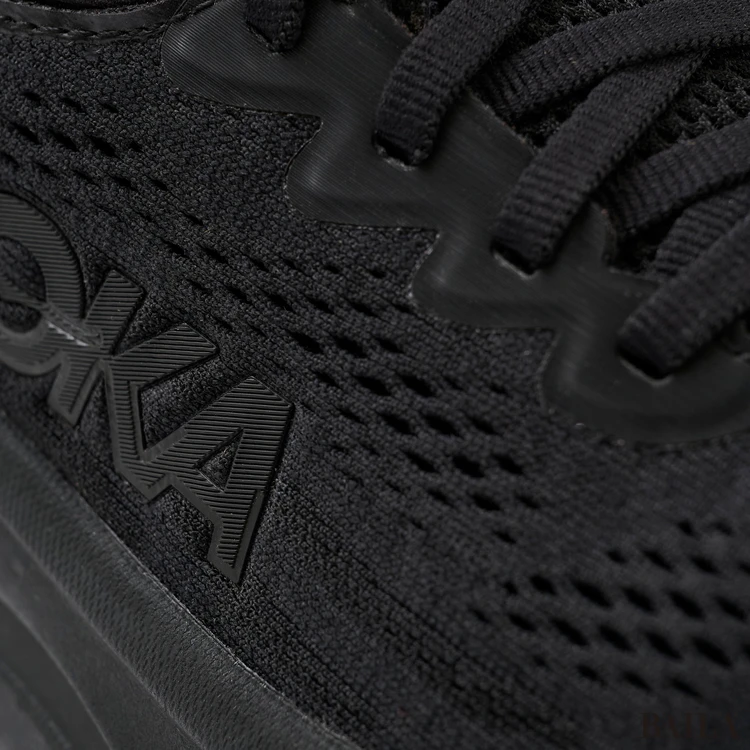 HOKAのスニーカー 歩きやすい BONDI9