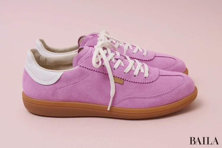 ECCOのスニーカー　歩きやすい　soft11　ピンク