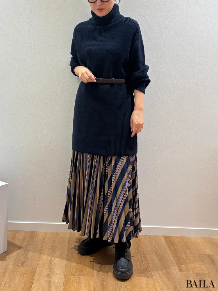 「ニットミニワンピース」「プリーツロングスカート」「レザーベルト」「ダブルロングコート」「レースアップショートブーツ」