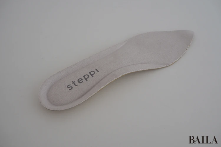 サイズ感:メッシュ素材が足を包んでくれる